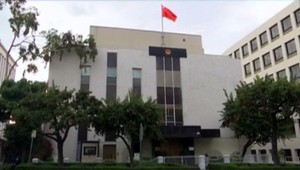 Muž strieľal na čínsky konzulát, platia zvýšené bezpečnostné opatrenia