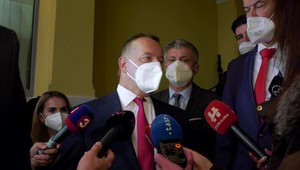 Kollár naďalej vetuje reformy súdov aj nemocníc