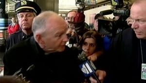 Vplyvnému predstaviteľovi cirkvi hrozí, že príde o kňažstvo. Sexuálne zneužívať mal semináristov