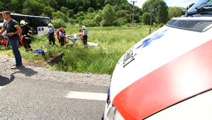 Vodič autobusu, ktorý zavinil tragickú nehodu pri Krupine, dostal tri roky za mrežami