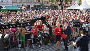 Do Nitry prišli kamióny, JOJka tu odvysiela Noviny