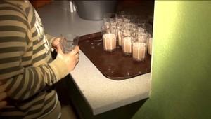 Sexuálne zneužívanie detí je vážny problém. Niektoré krajiny uzákonili povinnú kastráciu pedofilov