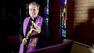 Biskup za všetky drobné! Stavba za milióny