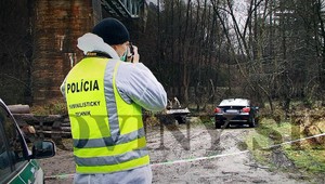 Muž (†54) ležal pri aute, našli ho lesní robotníci