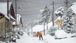 Po snehovej kalamite na východnom Slovensku prídu tuhé mrazy