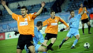 Slovan vybuchol s Ružomberkom, Petržalka zvíťazila v Nitre