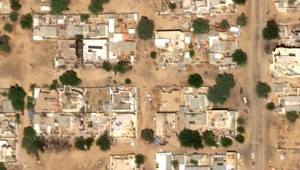 Násilnosti v Sudáne: Kopy s mŕtvymi telami sú vidieť z vesmíru