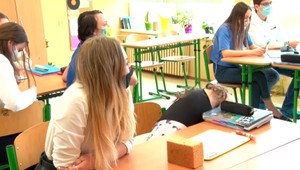 Otvorené školy: Kritizujú to odborníci, učitelia aj študenti. Minister ale neustúpi