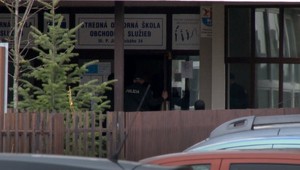 Pre bombu evakuovali stovky študentov. Z anonymného telefonátu obžalovali študentku