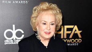 Zomrela herečka Doris Roberts, známa najmä zo seriálu Raymonda má každý rád
