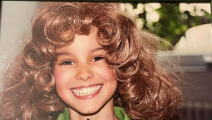 Vyzerá stále rovnako! TOTO dievčatko je dnes krásna žena známa zo seriálov aj z poroty!