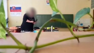 Upratovačka v škole kradla deťom peniaze z tašiek. Odhalili a usvedčili ju 12-roční žiaci