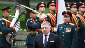 Wlachovský: Fico je v „stáde čiernych oviec“ sám. Návšteva Moskvy slúži ruskej propagande