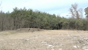 Za bytovkami majú postaviť strelnicu. Len kilometer odtiaľ je základná škola