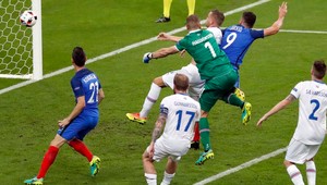 Sedem gólov v Paríži. Francúzsko prevalcovalo Island