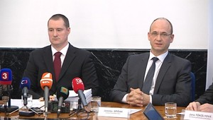 Pomýlili si lis na šunku s jadrovým materiálom...