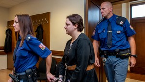 Žena, označovaná v Česku za vrahyňu, sa ocitla na slobode. Vo väzení záhadne otehotnela