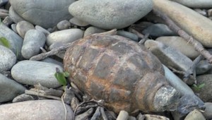 Adrenalínová prechádzka v Poloninách: Turista našiel celý arzenál nebezpečnej munície