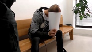 Tehotnej priateľke chcel odrezať hlavu karbobrúskou. Agresor je na úteku