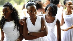 Vojaci OSN sexuálne zneužili v Stredoafrickej republike 98 dievčat