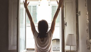 Čo urobíte ako prvé po prebudení? Prekvapí vás, čo TO o vás prezrádza!