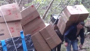 Muži skúmali terén slovensko–ukrajinskej hranice. Podľa policajtov sa pripravovali na trestnú činnosť