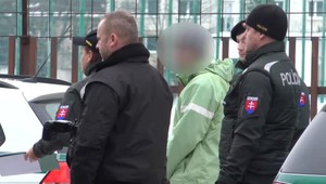 Záhadným vlámačkám do áut je koniec. Polícia už pozná tvár zlodeja