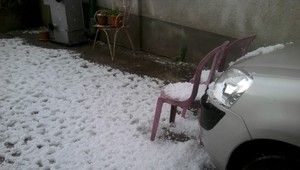 tvojenoviny: Krupobitie premenilo Sládkovičovo na zimnú krajinu