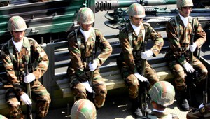 Dvoch Slovákov stále držia v iránskom väzení