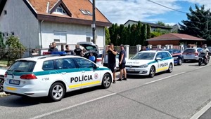 Okradnutá partia zobrala spravodlivosť do vlastných rúk: Po motorky si prišli s bejzbalovými palicami