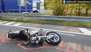 Ďalší vyhasnutý život na cestách. Na diaľnici D1 prišiel o život 57-ročný motocyklista