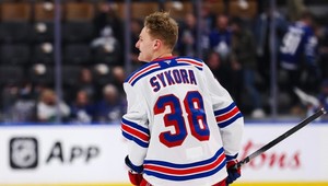 Tréner chválil SÝKORU, stíhal šialenému tempu NHL