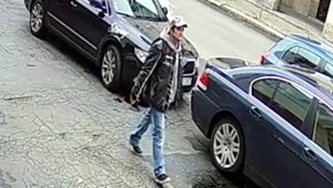 Napadol a okradol 83-ročnú babičku. Polícia prosí o pomoc pri pátraní