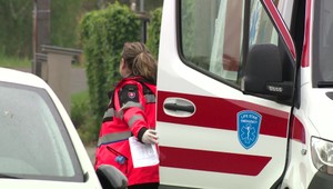 Tragédia na Záhorí: V pivnici rodinného domu našli mŕtvu ženu a muža s porezaným krkom