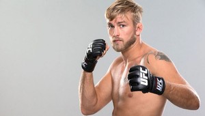 Švédsko opäť oslavovalo: Alexander Gustafsson je späť!