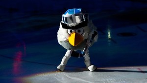 Hokej-MS: V Helsinkách svetelnou šou otvorili 76. MS, domáci len s jedným gólom