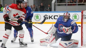 Kanaďania sa po víťazstve nad Francúzmi vrátili na čelo