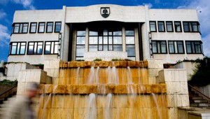 Smer dal košom vodičom, poplatky za autá parlament neschválil