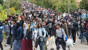 Berlín a Brusel zvažujú kvôli utečeneckej kríze zavedenie solidárnej dane