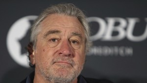 Keď sa osemdesiatnik stane otcom..! Hviezdny De Niro sa musí venovať bábu!