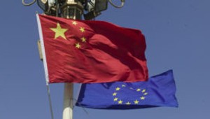 Eurokomisári: Stav obchodných a investičných vzťahov EÚ s Čínou je neudržateľný
