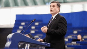 Branislav Ondruš: Ďalší krok k vodotesnej ochrane odborárov. VIDEO