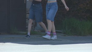 Rodičia majú obavy: Neznámy muž obťažoval maloleté dievčatá