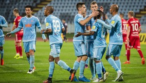 Slovan v záveroch polčasov pokoril Senicu