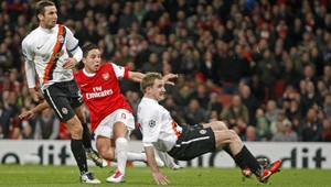 Arsenal zlynčoval Doneck, Real zdolal AC Miláno 2:0