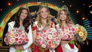 Najkrajšia Slovenka Činčurová utrpela na pódiu bolestivé zranenie