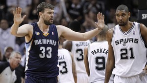 NBA: San Antonio stále v hre, hladký postup Miami