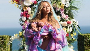 Množstvo dvojičiek a zvláštnych mien. Celebrity sa tešia z nových prírastkov