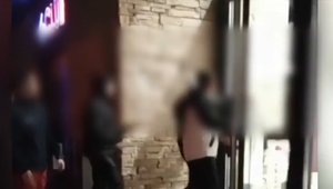 Tínedžerský gang už čelí obvineniu. Útokov na uliciach je ale viac