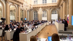 Kontroverzné zbavovanie majetku. Mestá a obce využívajú dieru v zákone